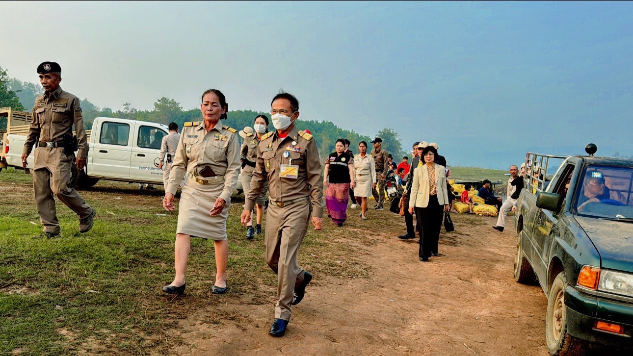 ประมวลภาพองคมนตรี ลงพื้นที่ตรวจเยี่ยมพื้นที่ อำเภอทองผาภูมิ จ.กาญจนบุรี