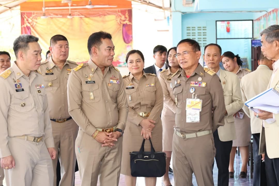 วันที่ 19 กุมภาพันธ์ 2568 องคมนตรีตรวจเยี่ยมโรงเรียนบ้านเขาสามชั้น ขับเคลื่อนแผนพัฒนาการศึกษา
